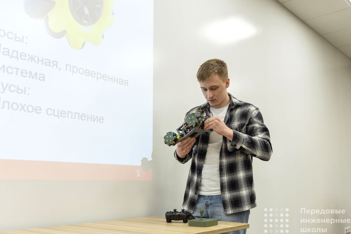 Магистрант Станислав Степанов: «Знания, которые дают в Передовой инженерной школе СПбПУ, очень помогают в работе»