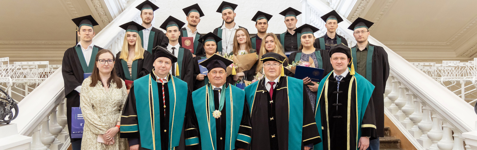 Первым выпускникам Передовой инженерной школы СПбПУ «Цифровой инжиниринг» вручены дипломы магистров